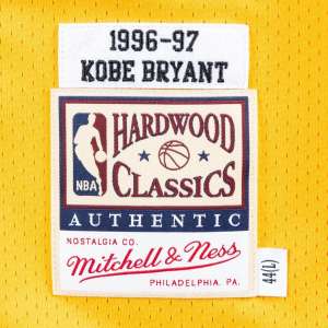 Los Angeles Lakers - #8 Kobe Bryant - '96/'97 NBA Jersey - Yellow - Image 4